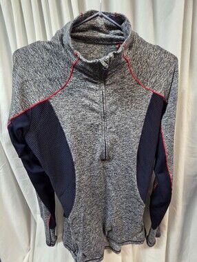 Athleta Gray Marled Performance Top